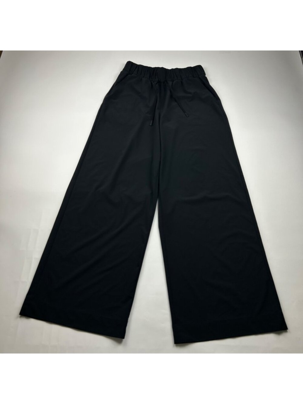 LONG All In Motion Black Lightweight Wide Leg Athletic Pant M
